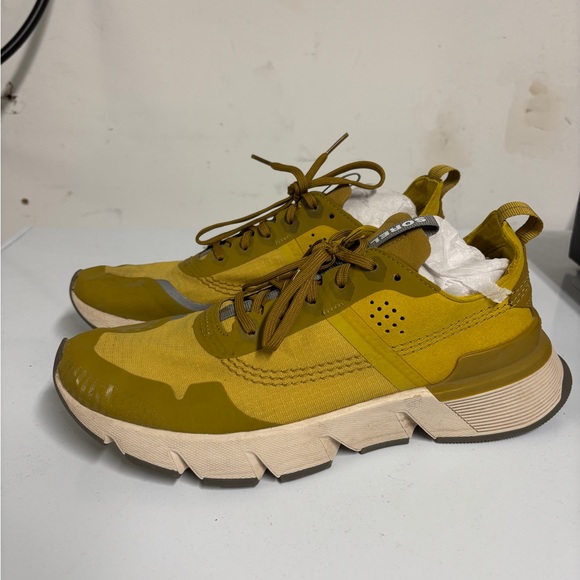 Sorel Kinetic Rush Ripstop Sneakers - Picture 12 of 13